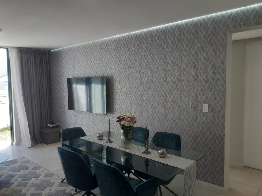 2 Bedroom Property for Sale in Summerstrand Eastern Cape